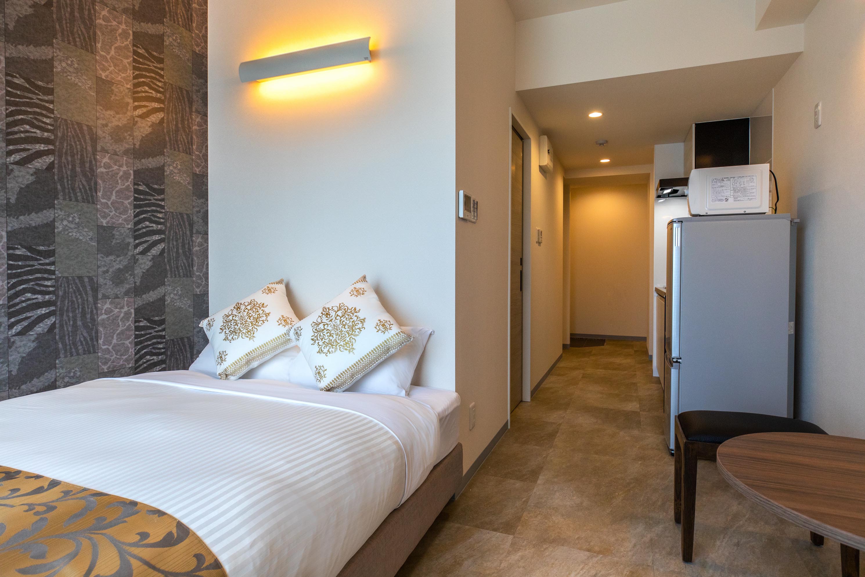 HOTEL KINJO 牧志駅前 24 ダブルルーム【22平米】 客室・別角度