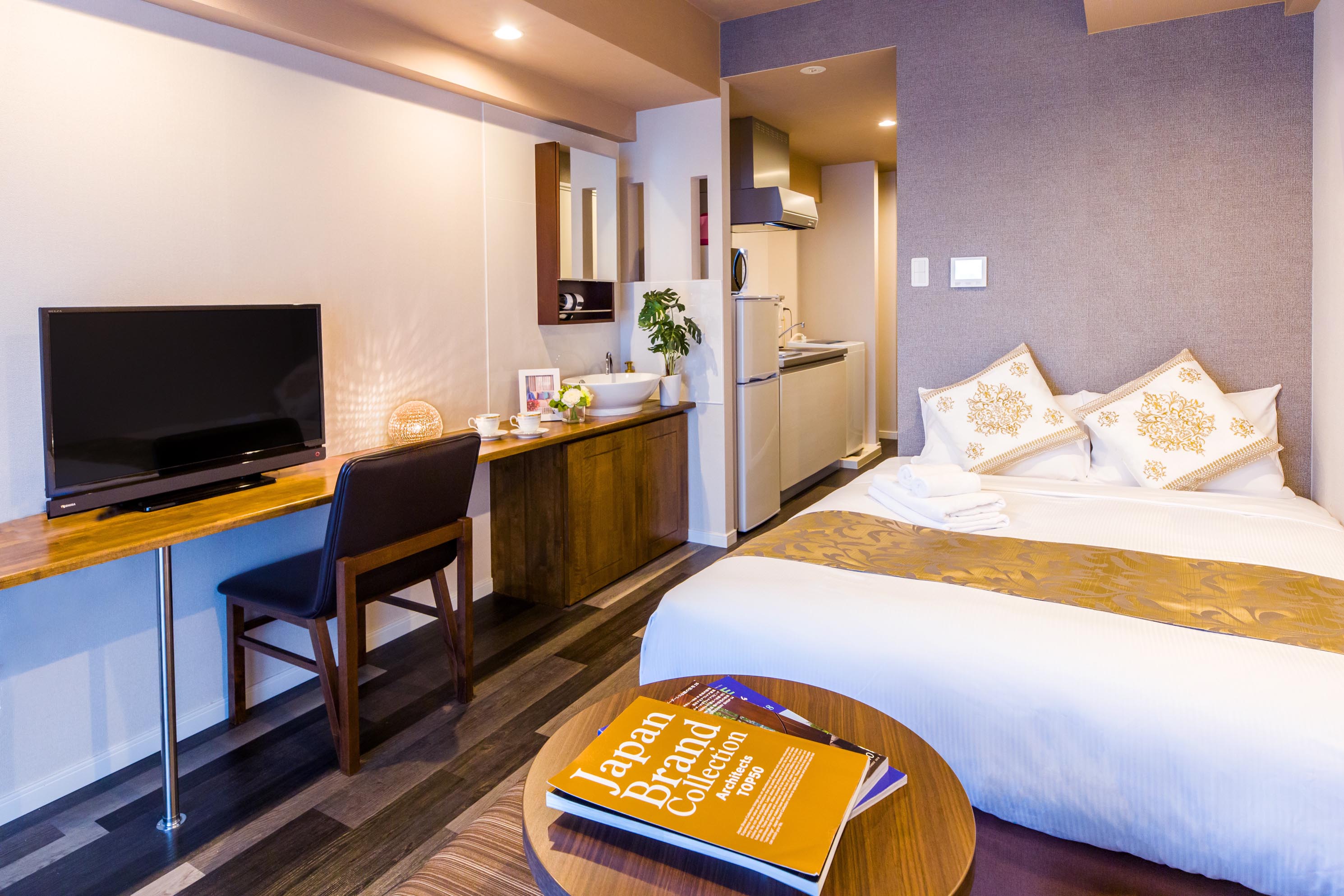HOTEL KINJO 壺川駅 5 ダブルルーム【24平米】 客室・別角度